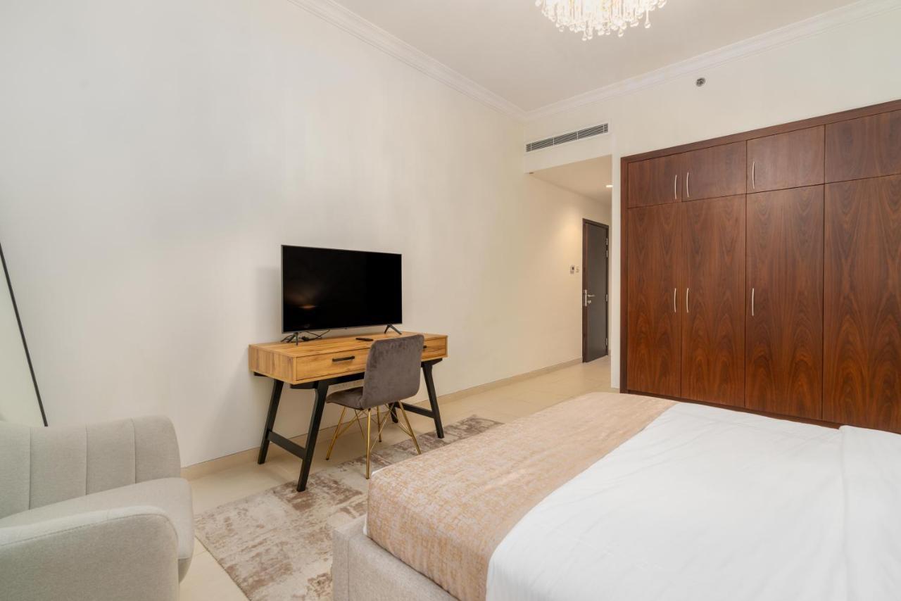 Globalstay At Sarai Apartments Beachfront Paradise With Pool And Gym 두바이 외부 사진